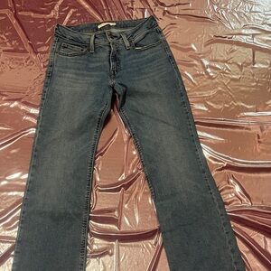 Super low boot cut Levi’s
